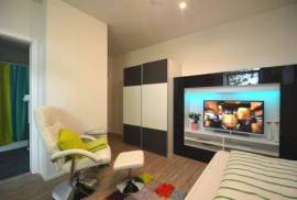 Modernly and comfortably furnished Boardingapartment near Frankfurt airport.