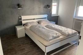 Moderne möblierte 2-Zimmer-Wohnung mit EBK in Hassloch