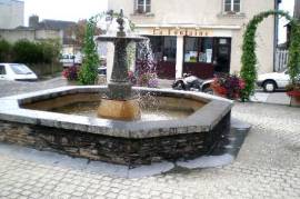 La Fontaine bar For Sale in Pouance