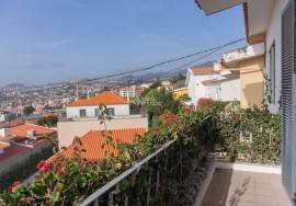 House T3+1 | Semi-detached | Funchal | Madeira Island