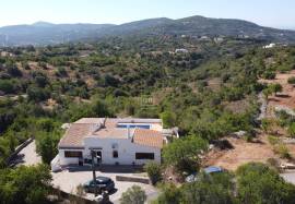 Charming 3 bed Country House with Swimming Pool near São Bras de Alportel