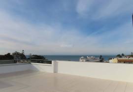 Luxusoso New 3 bedroom Penthouse apartment with communal pool, rooftop and sea view located on Praia dos Alemão in Albufeira