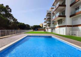 Luxusoso New 3 bedroom Penthouse apartment with communal pool, rooftop and sea view located on Praia dos Alemão in Albufeira