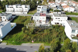 Plot of urban bank land with 360 m2 located near Maia and the Airport