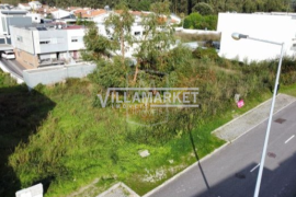 Plot of urban bank land with 360 m2 located near Maia and the Airport