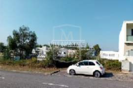 Plot of urban bank land with 360 m2 located near Maia and the Airport