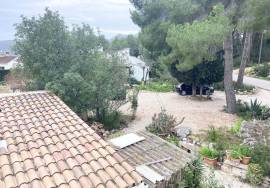 Sale of three small houses on a plot of 2700 m2 in XALÓ.