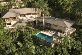 Casa Padang: Ocean-View Luxury Villa in Tamarindo's Premier Gated Community!