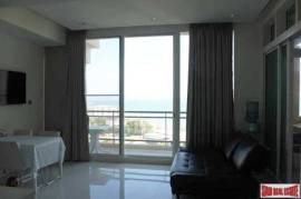 Sea Views from this Four Bedroom Luxury Duplex in Jomtien