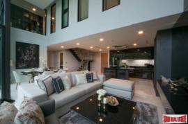 Spectacular Four Bedroom Duplex with Contemporary Amenities in Suthep