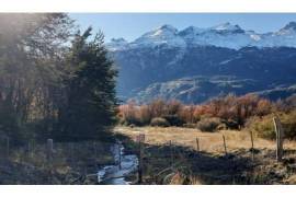 Patagonia: Property on the road to the Rio Ibañez