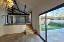 Renovated Barn With Courtyard And Swimming Pool