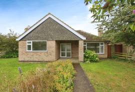 3 bedroom, Bungalow for sale