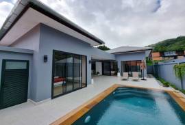 Brand New 3 Bed 4 Bath Pool villa in Chalong near Big Buddha // 10 mins to beaches and schools