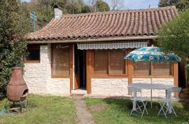 €75000 - Perfect Holiday Home For Sale in Nanteuil-en-Vallee