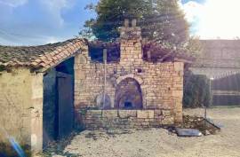 €106450 - Attractive Stone Property With A Cottage To Renovate