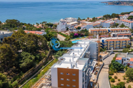 New 3 bedroom penthouse with swimming pool, garage, high quality finishes and just a few meters from the beach