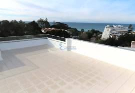 New 3 bedroom penthouse with swimming pool, garage, high quality finishes and just a few meters from the beach