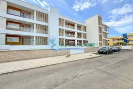 New 3 bedroom penthouse with swimming pool, garage, high quality finishes and just a few meters from the beach