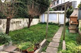 House in Rua Martim Moniz