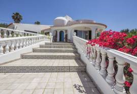 Silves – 3-bedroom country villa with panoramic views and swimming pool