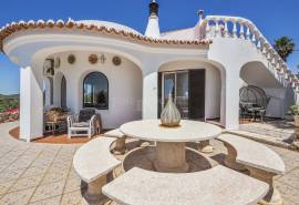 Silves – 3-bedroom country villa with panoramic views and swimming pool