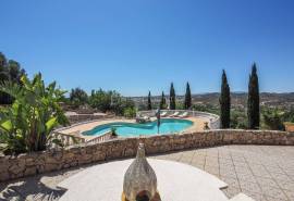 Silves – 3-bedroom country villa with panoramic views and swimming pool