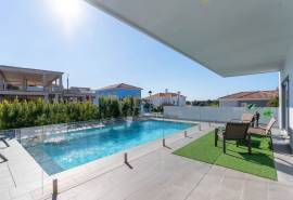 Loule - Stunning 3-bedroom Villa in a quiet location with a private swimming pool