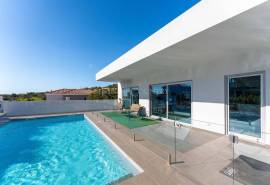 Loule - Stunning 3-bedroom Villa in a quiet location with a private swimming pool