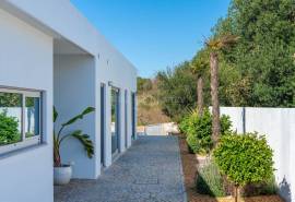 Loule - Stunning 3-bedroom Villa in a quiet location with a private swimming pool