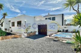 2 Bedroom Villa For Sale