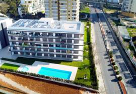 T1 Semi New with Pool in Gated Community with Pool and Box Garage - Praia da Rocha