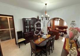 House with 3+2 Bedrooms - Santa Clara - Ponta Delgada