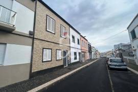 House with 3+2 Bedrooms - Santa Clara - Ponta Delgada