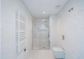 2 bedroom apartment in private condominium with swimming pool