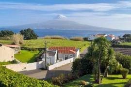 Luxury 3 Bed Villa For Sale In Praia do Almoxarife Faial Azores