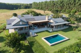 Luxury 5 Bed Villa For Sale in White River Mpumalanga South