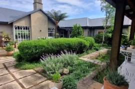 Luxury 5 Bed Villa For Sale in White River Mpumalanga South