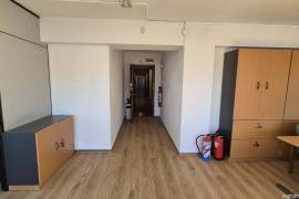 Office for rent in Zabalburu