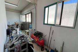 Warehouse for sale a second floor with elevator and loading dock in Elche