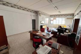 Warehouse for sale a second floor with elevator and loading dock in Elche