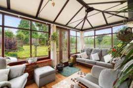 4 bedroom, Detached bungalow for sale