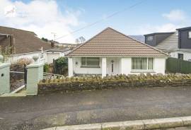 2 bedroom, Detached bungalow for sale