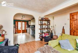 4 bedroom, End of terrace house for sale