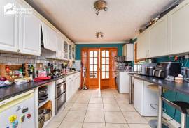 4 bedroom, End of terrace house for sale