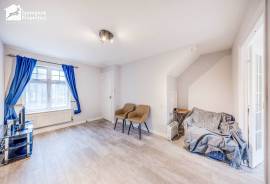 2 bedroom, Terraced House for sale