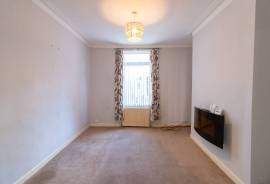 2 bedroom, Terraced House for sale