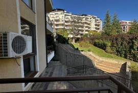 100 m to the beach! Fully furnished stud...