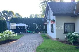 Detached house for rent in Jurmala, 150.00m2