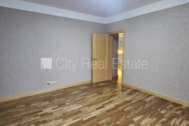 Apartment for rent in Riga, 90.00m2